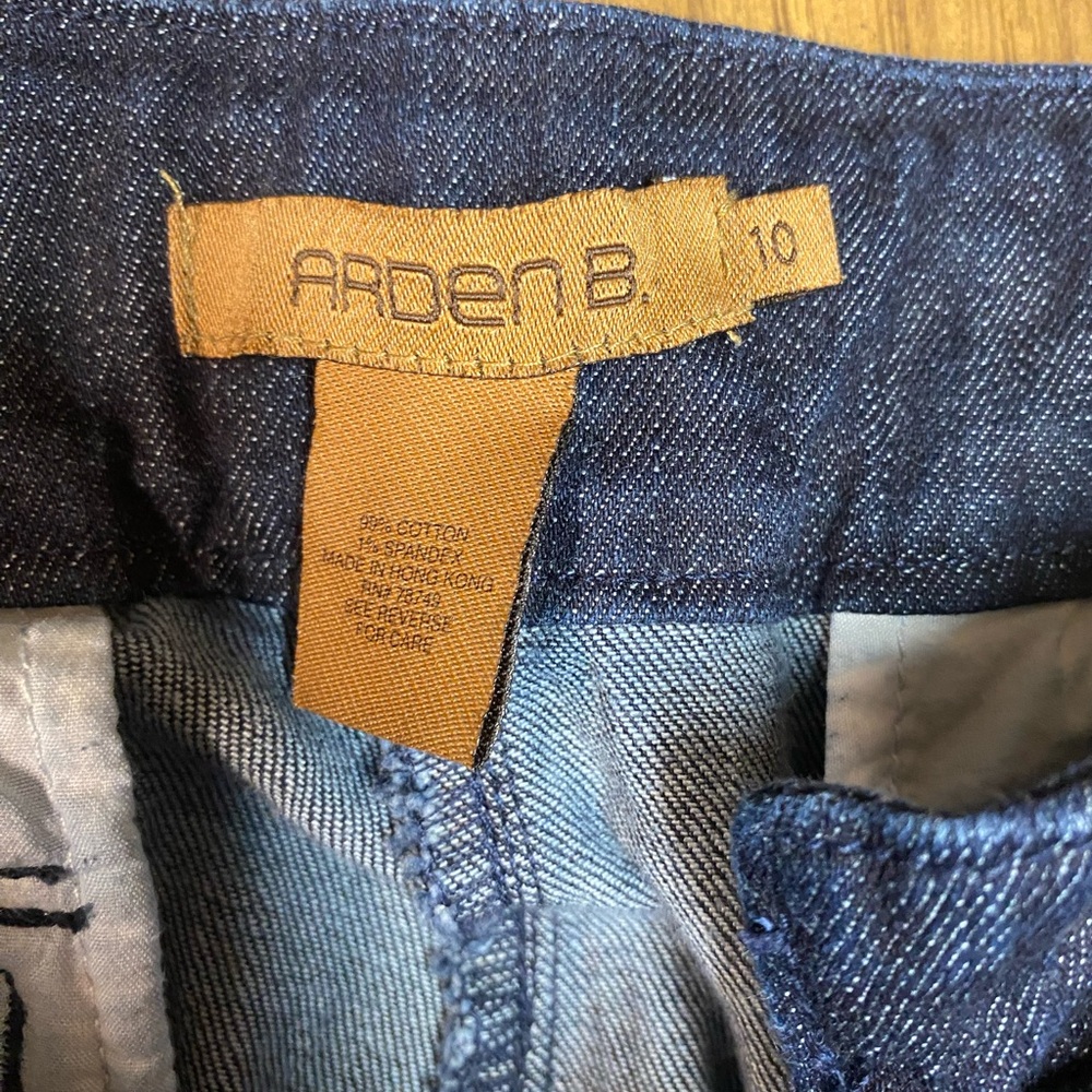 Arden B Long Inseam Flare Dark Wash Sailor Jeans Size 10 - Picture 4 of 8